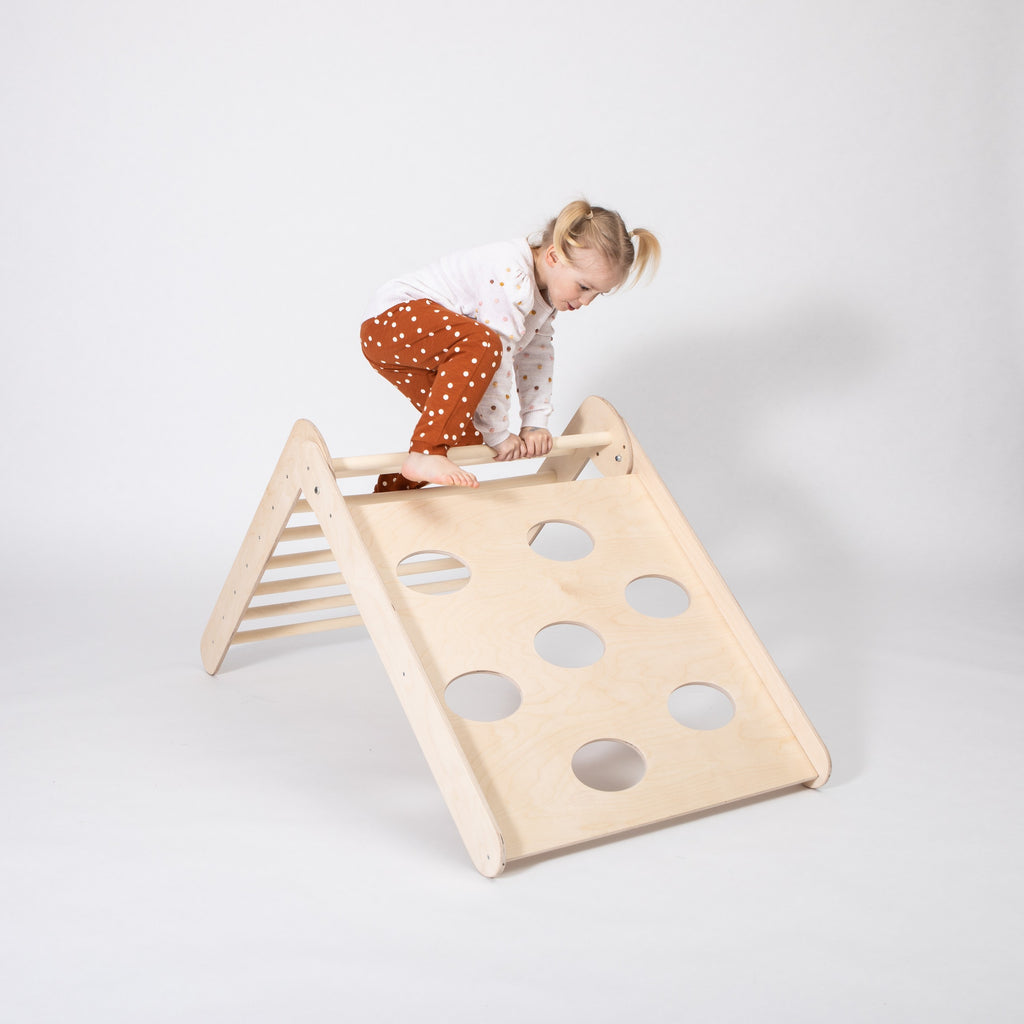 Triangle de Pikler 2 en 1 Montessori House Bed – vue 11