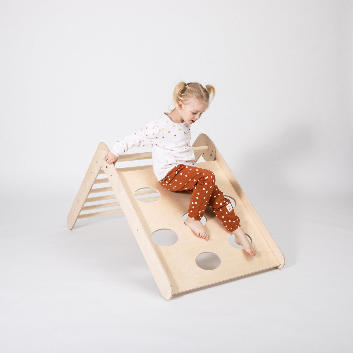 Triangle de Pikler 2 en 1 Montessori House Bed – vue 13