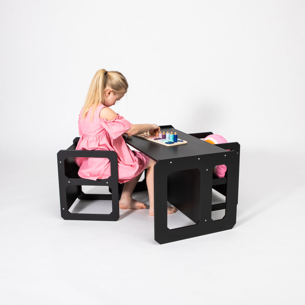 Stolik do jedzenia i 2 krzesełka Montessori House Bed – widok 6