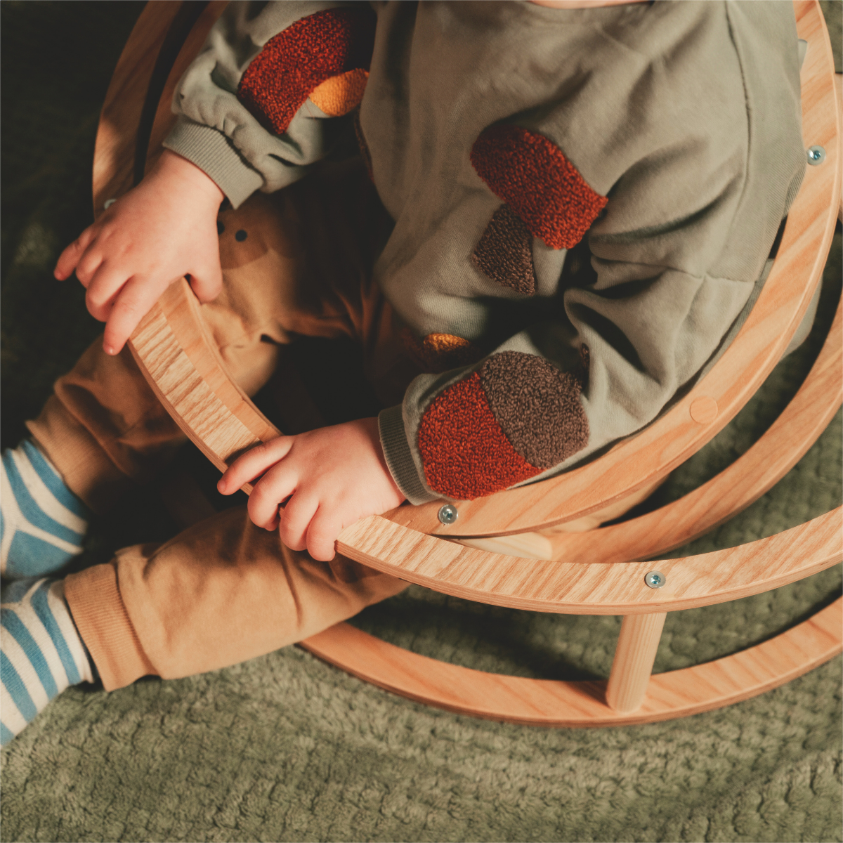 Anneaux Montessori en frêne Ewart Woods – vue 2