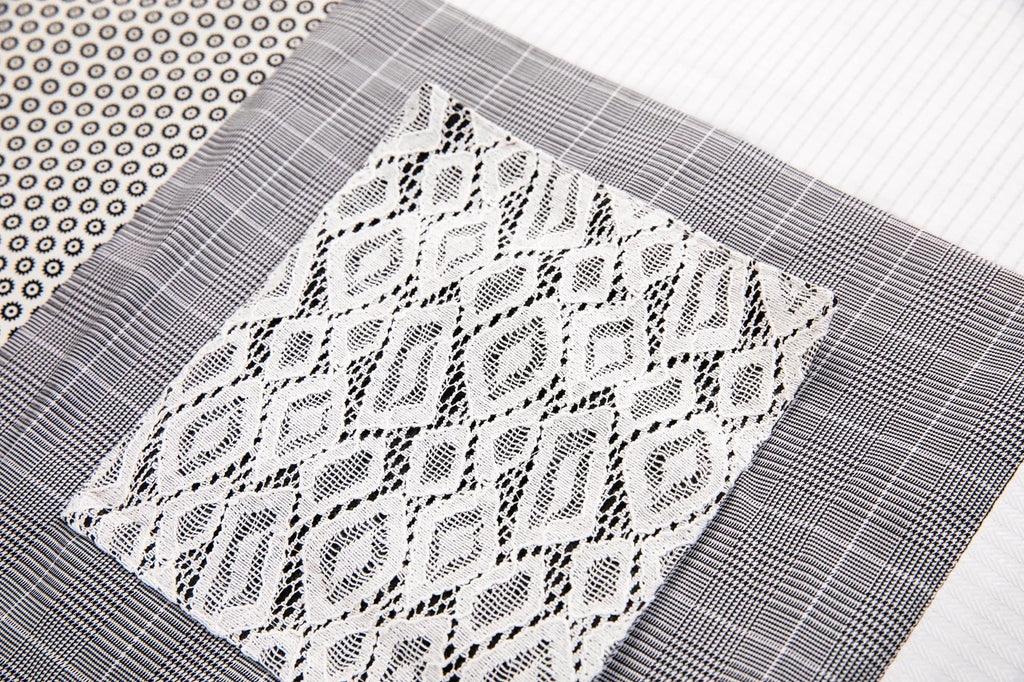 Tapis d'éveil bébé 100x100 noir et blanc Karloova – vue 9