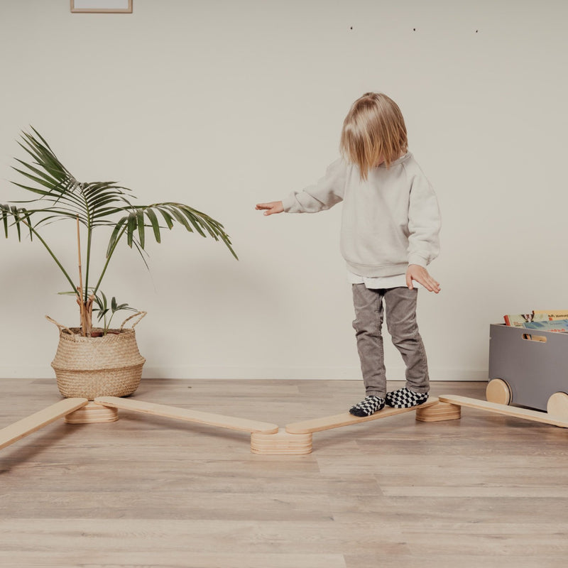 Planche d'équilibre enfant en bois, lot de 4 poutres modulables – leg&go
