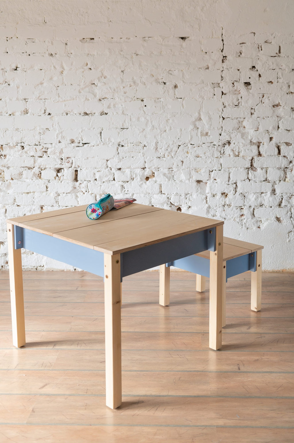 Table et chaise enfant Family-scl avec rangements en bouleau