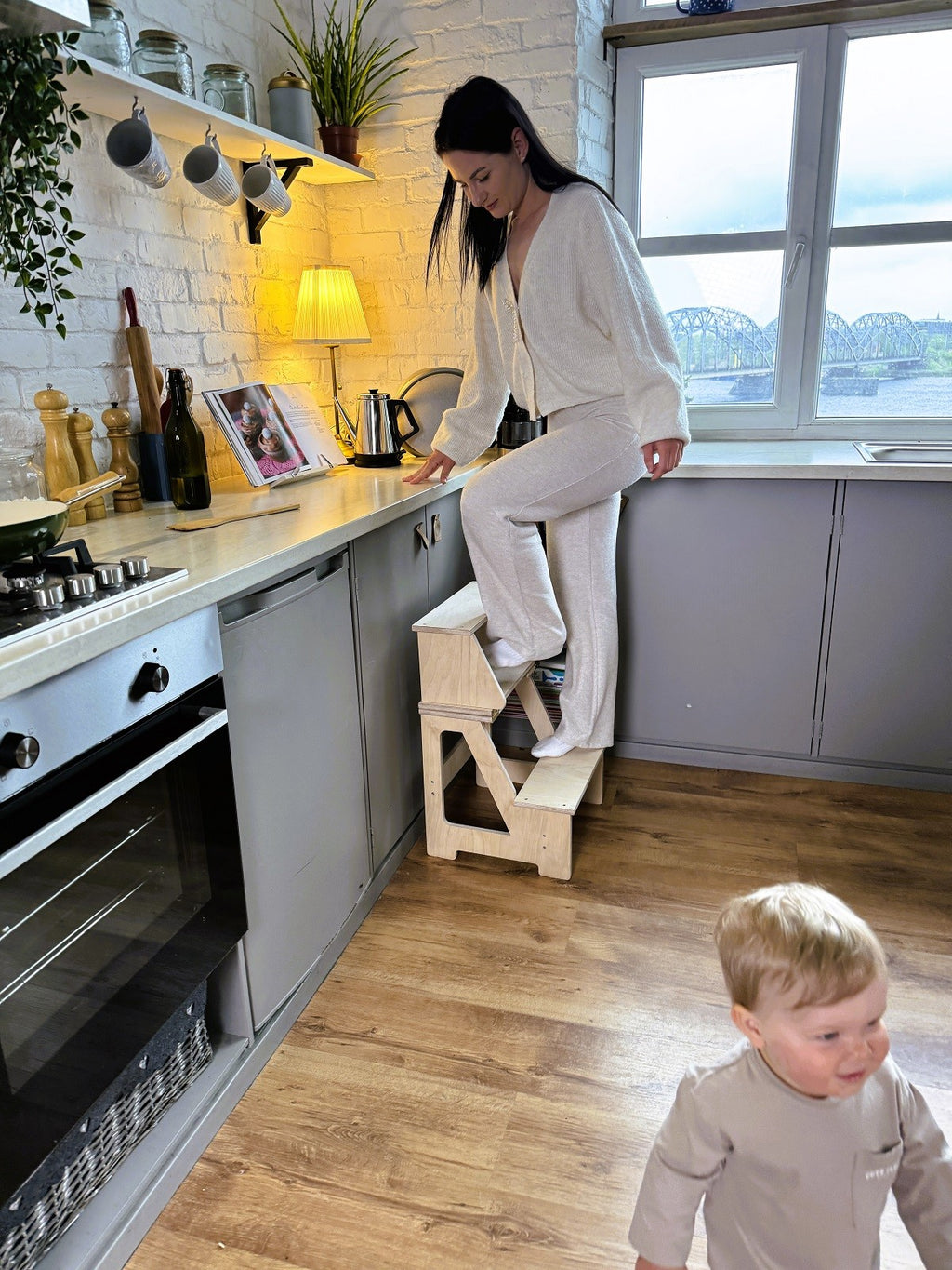 Chaise marchepied pliable Family-scl en bois massif