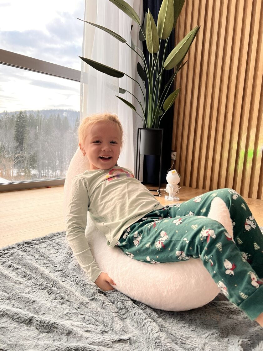 Coussin lune géant en fausse fourrure Kai aš mažas buvau – vue 4