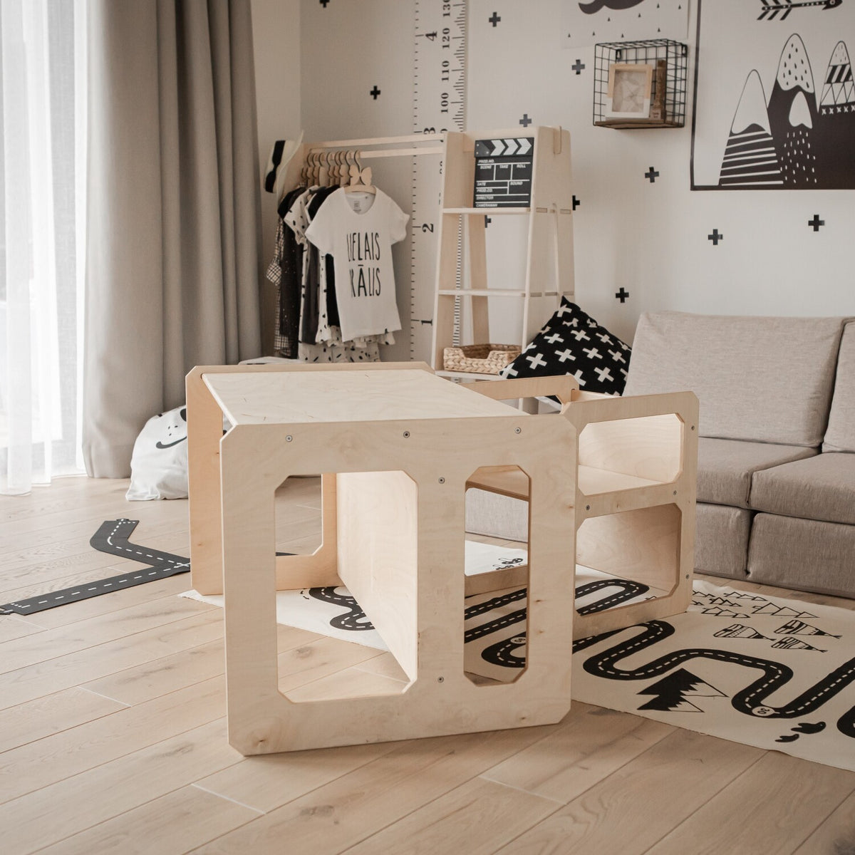 Stolik do jedzenia i krzesełko Montessori House Bed – widok 10