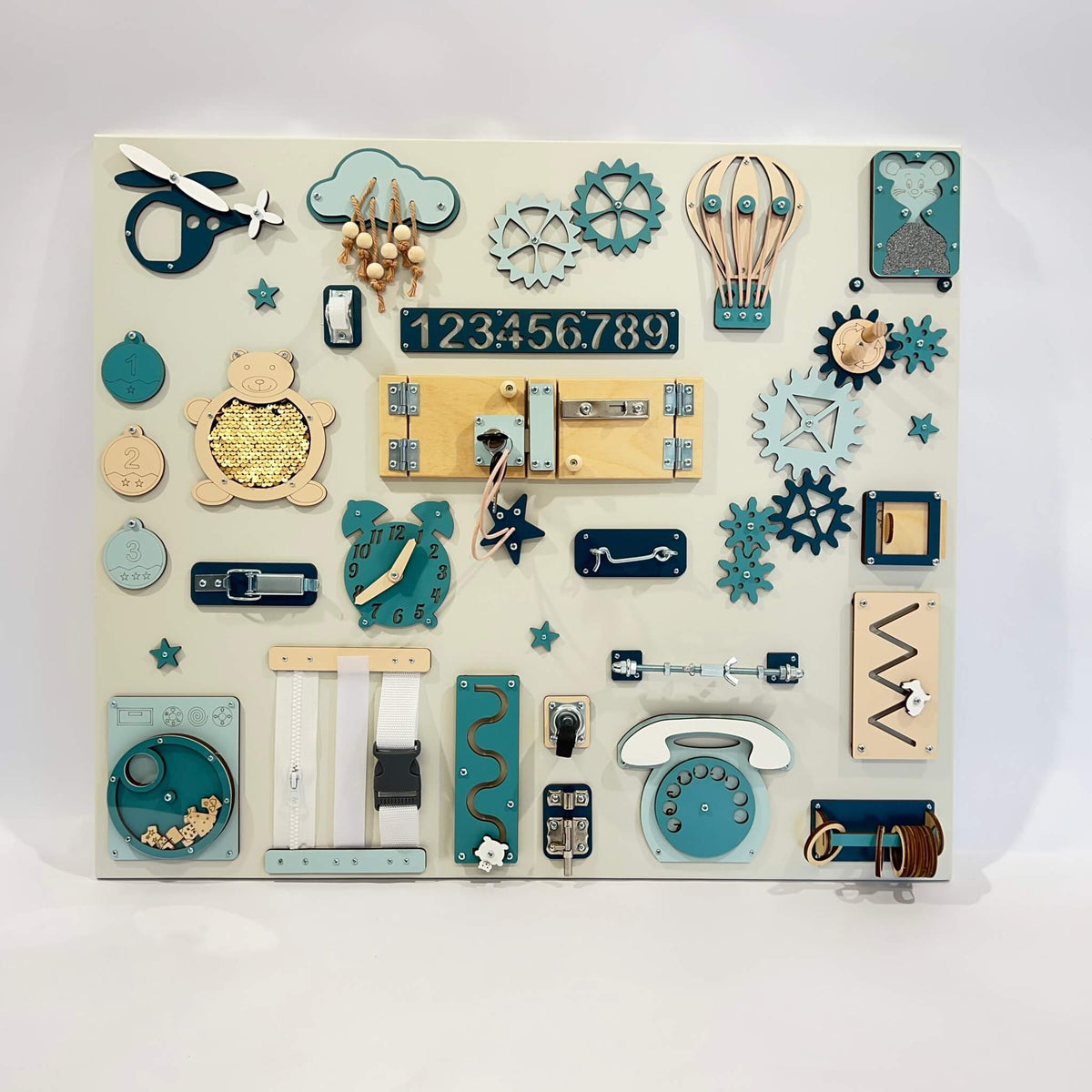 Busy board Montessori 60×70 cm BusyBunnyToys