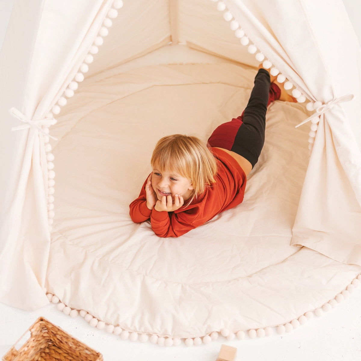 Tipi enfant XL à pompons écru Minicamp – vue 4