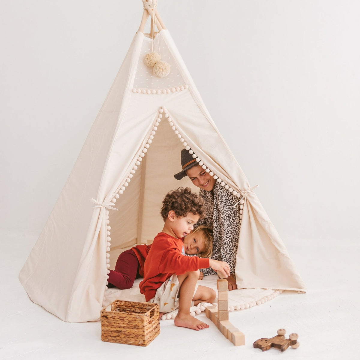Tipi enfant XL à pompons écru Minicamp – vue 2