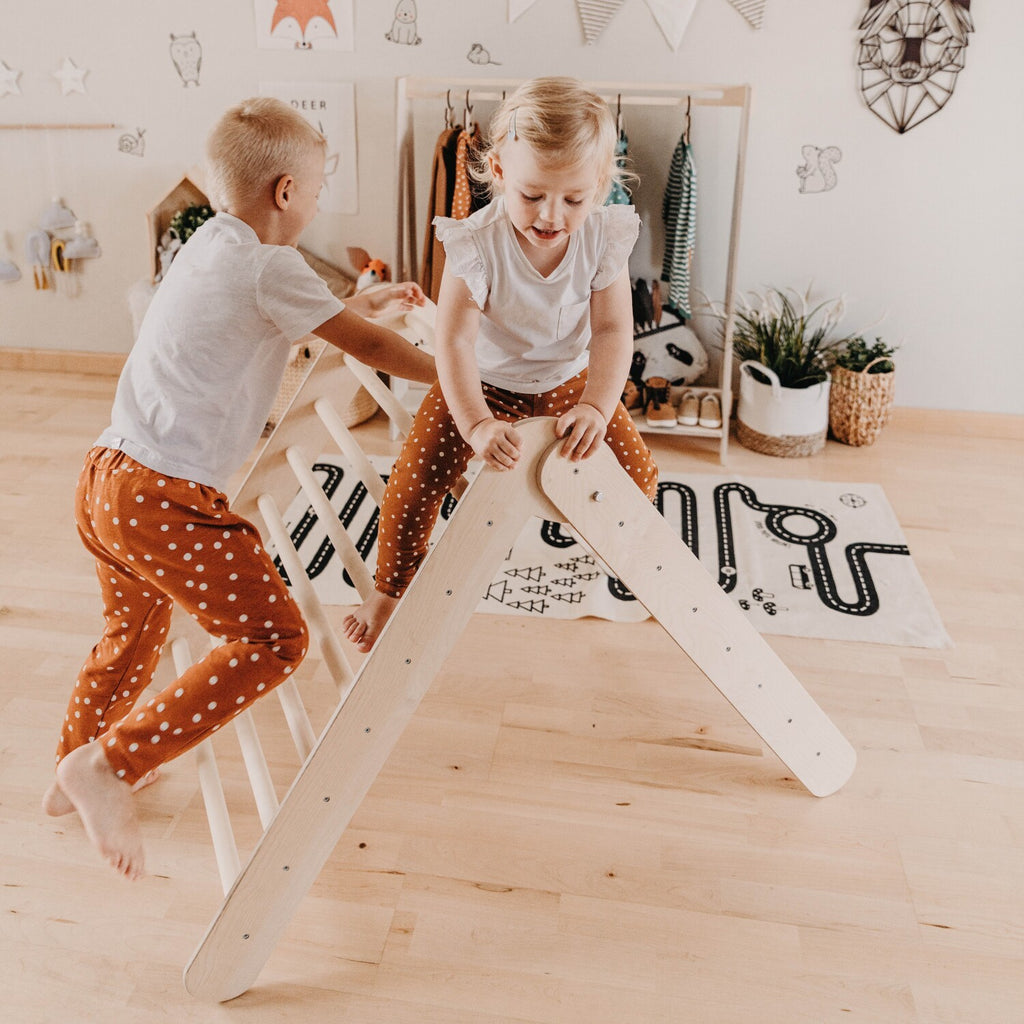 Triángulo Pikler plegable Montessori House Bed – vista 2