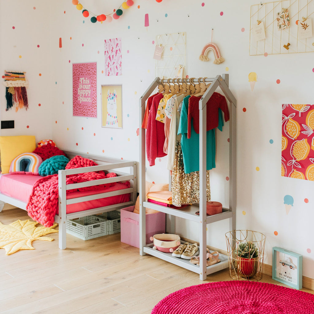 Stojak na ubrania domek ze schowkiem Montessori House Bed – widok 10