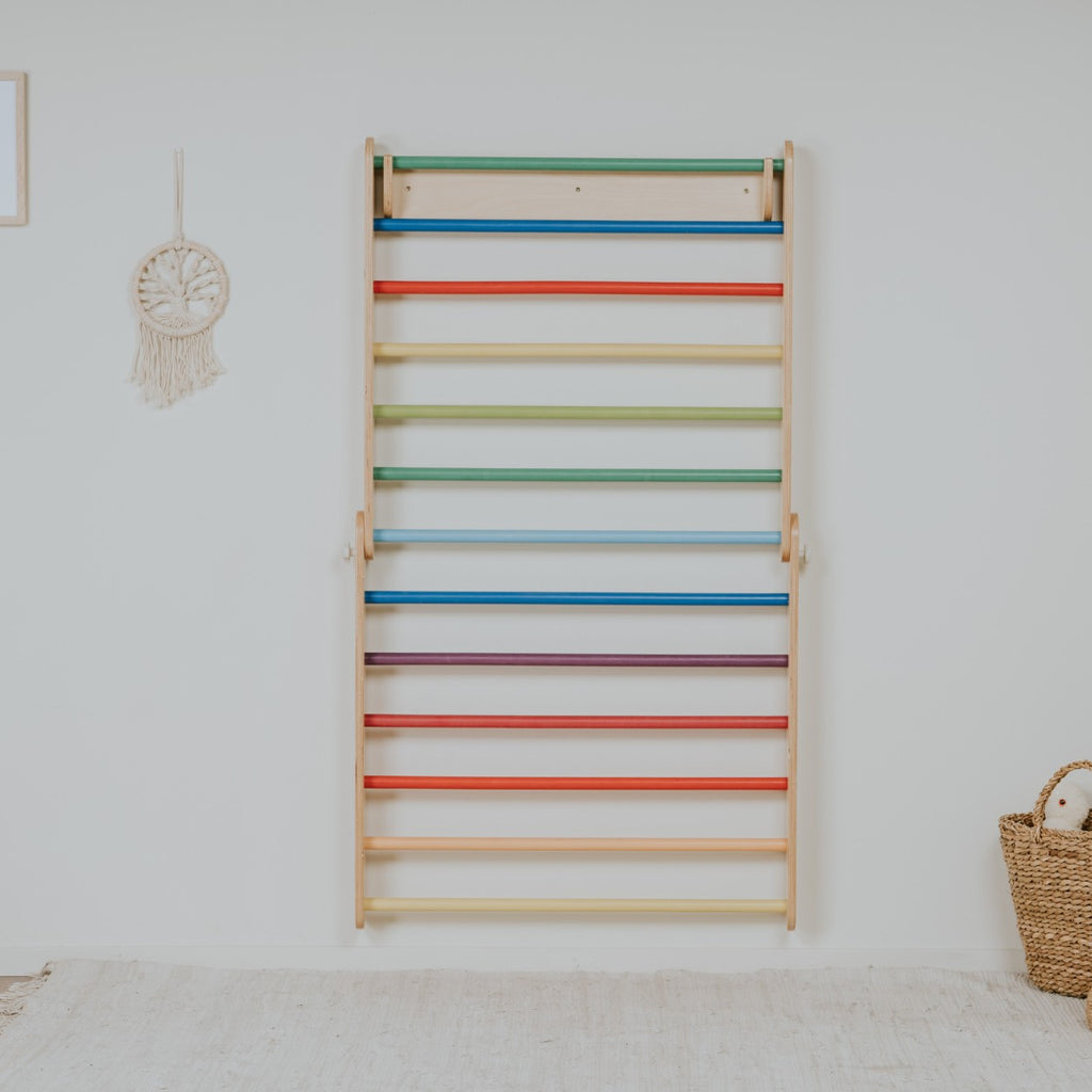 Triangle de Pikler avec espalier arc-en-ciel leg&go – vue 6