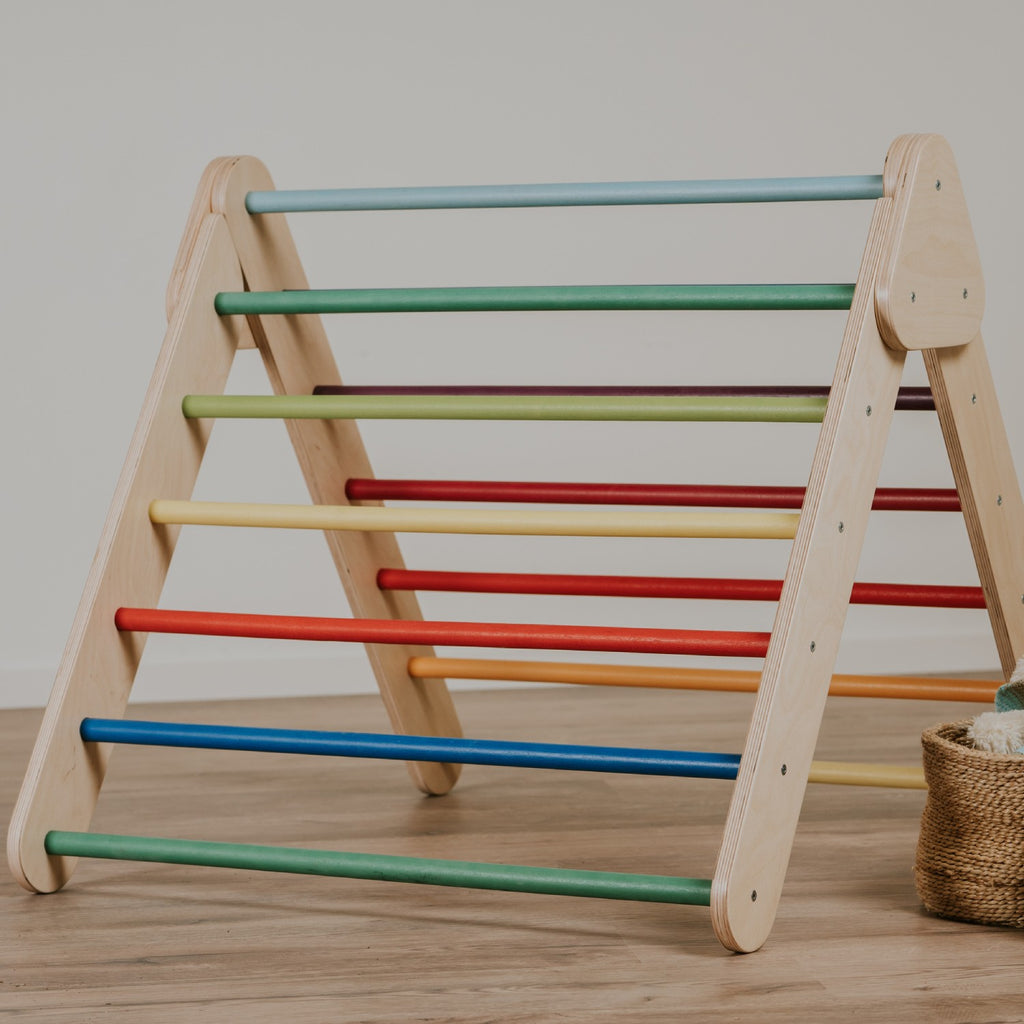 Triangle de Pikler en bois arc-en-ciel leg&go
