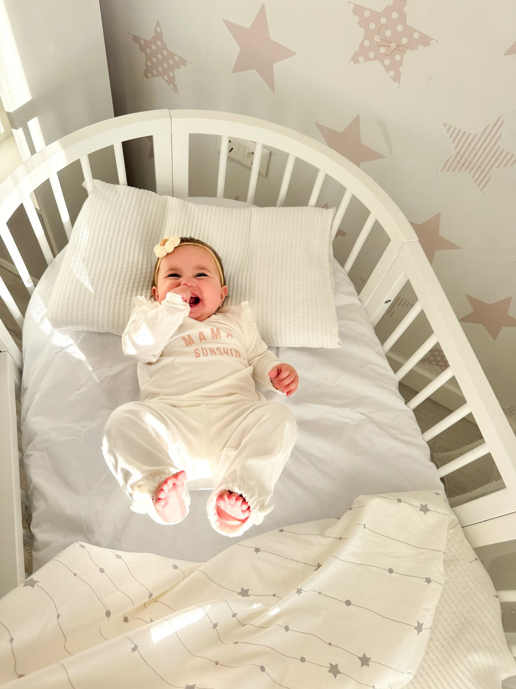 Lit bébé rond évolutif KOTTO Olin avec matelas, blanc
