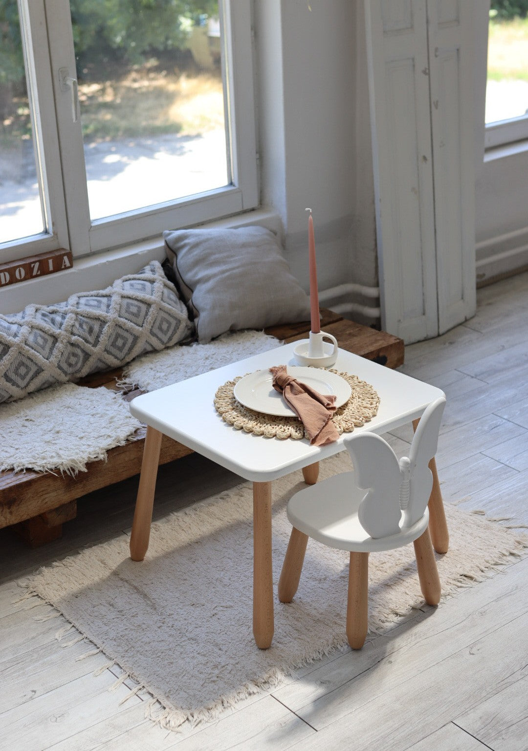 Table et 2 chaises enfant motif papillon Kidozia – vue 5