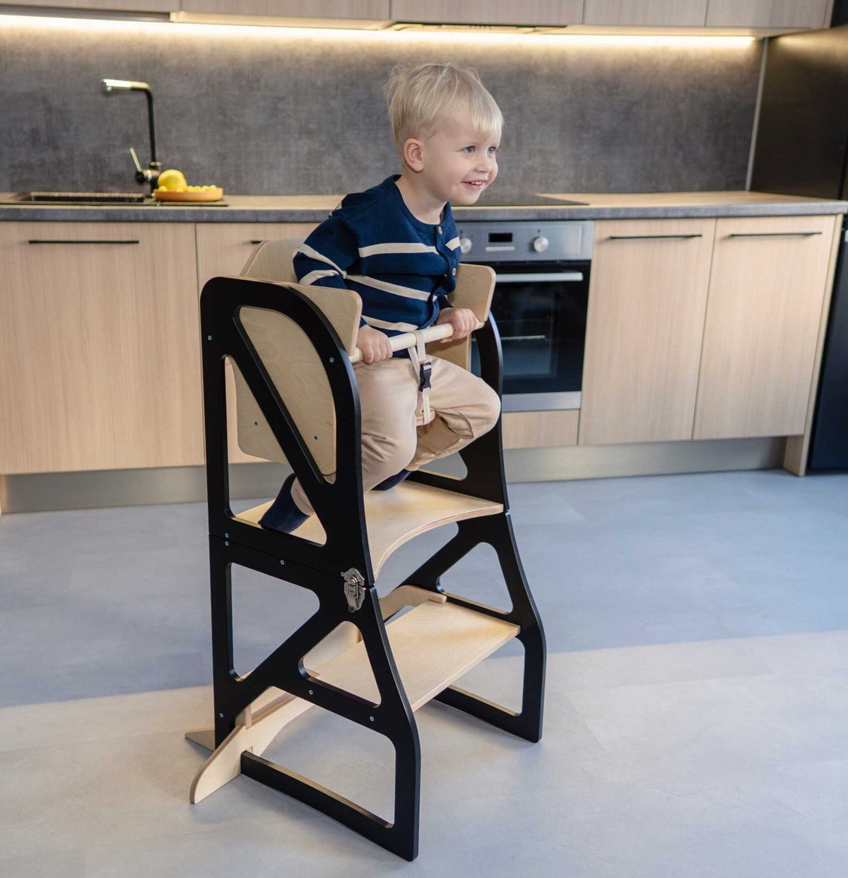 Pomocnik kuchenny Securestep z krzesełkiem leg&go – widok 18