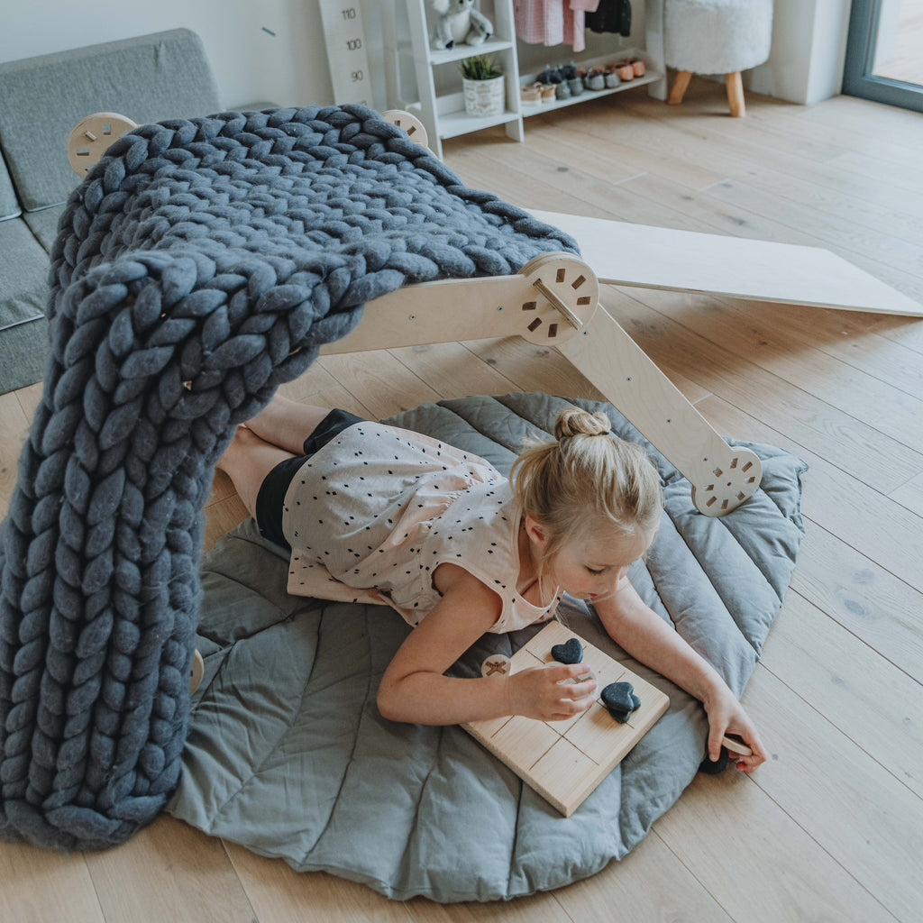 Structure d'escalade avec rampe Montessori House Bed – vue 2